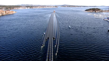 Wassertransport von Pipelife-Rohren