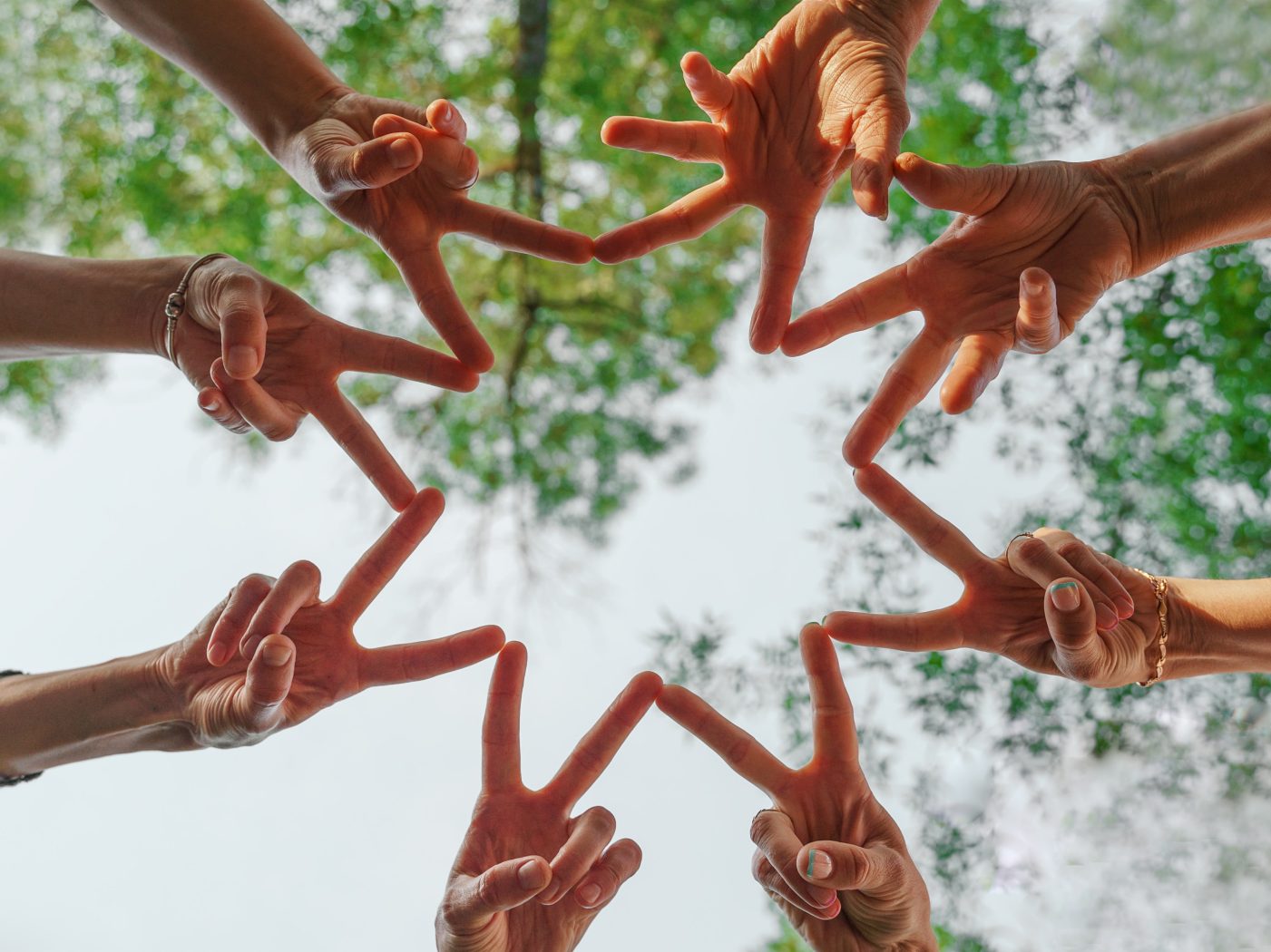 Hände im Kreis, Teamwork