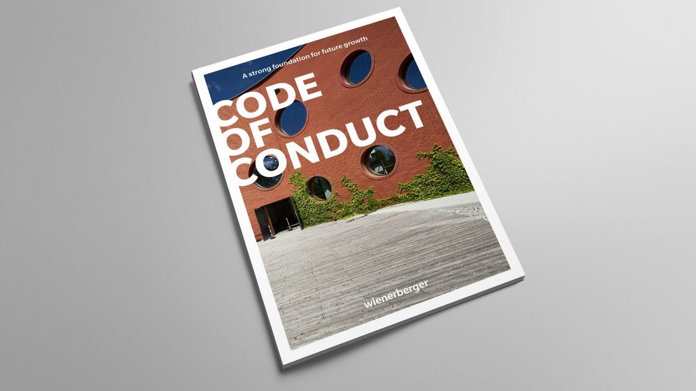 Wienerberger Code of Conduct Magazin auf grauem Hintergrund