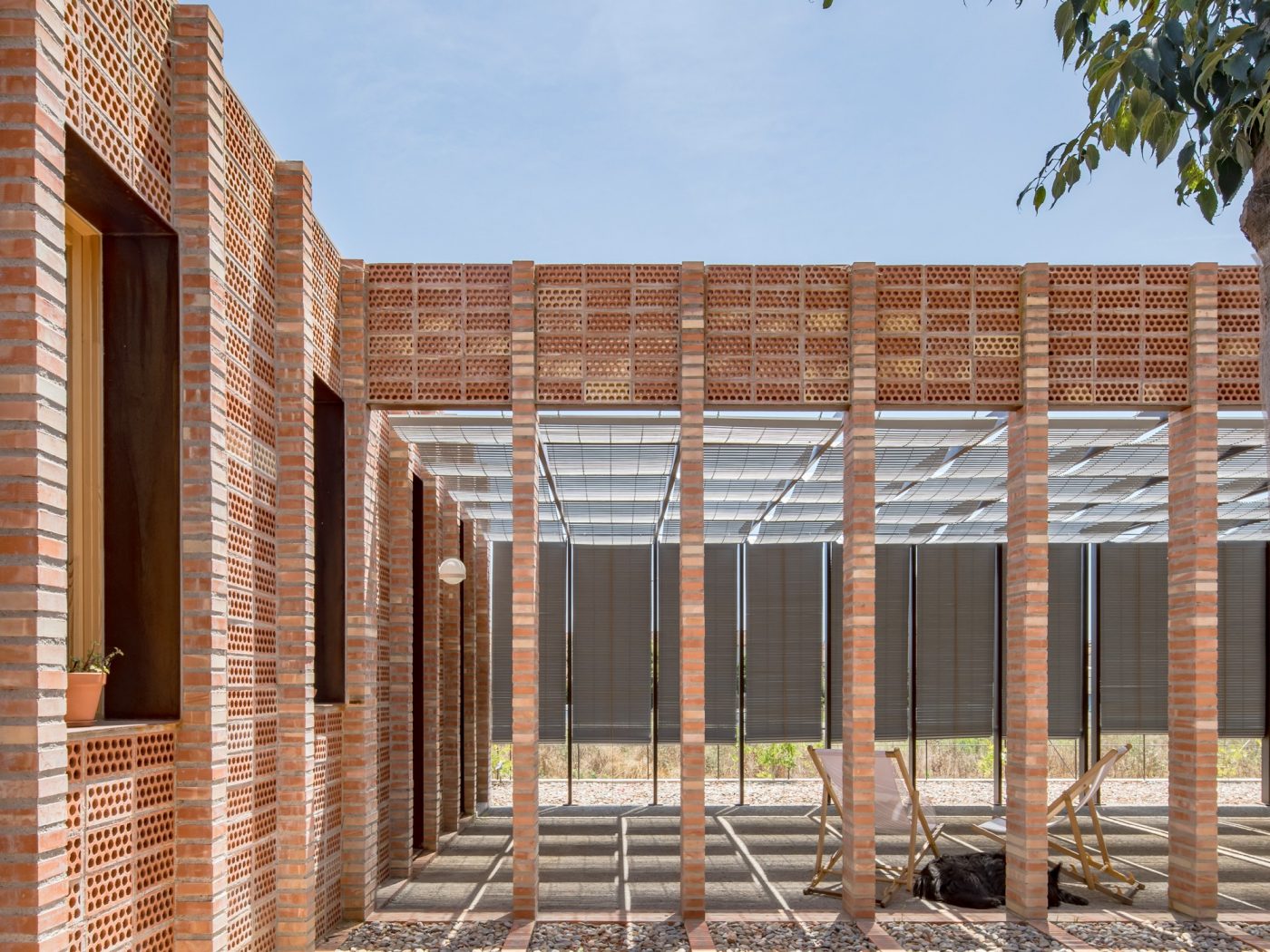 Brick Award 26 Nominee Manel e Montse House - OBO Estudi