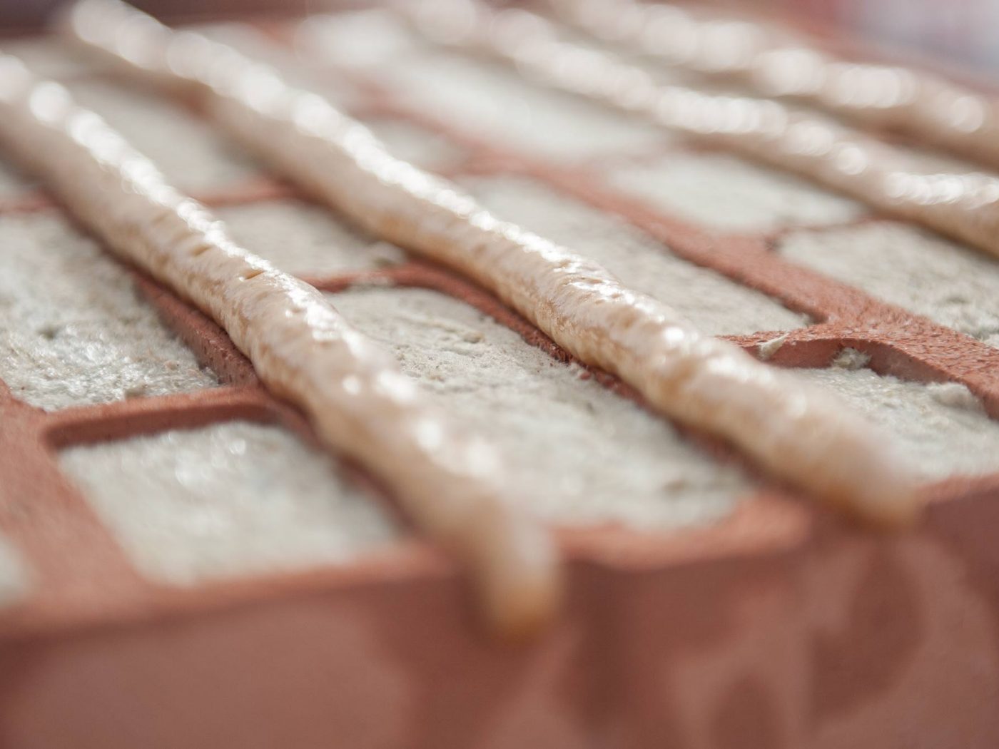 Verfüllziegel mit Dryfix-Mauerzigel-Klebesystem
