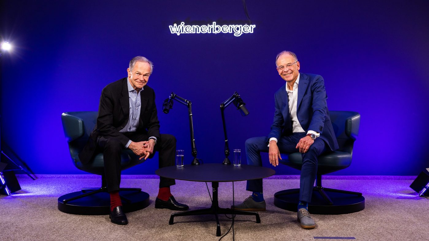 Andreas Treichl and Heimo Scheuch in the wienerberger podcast studio