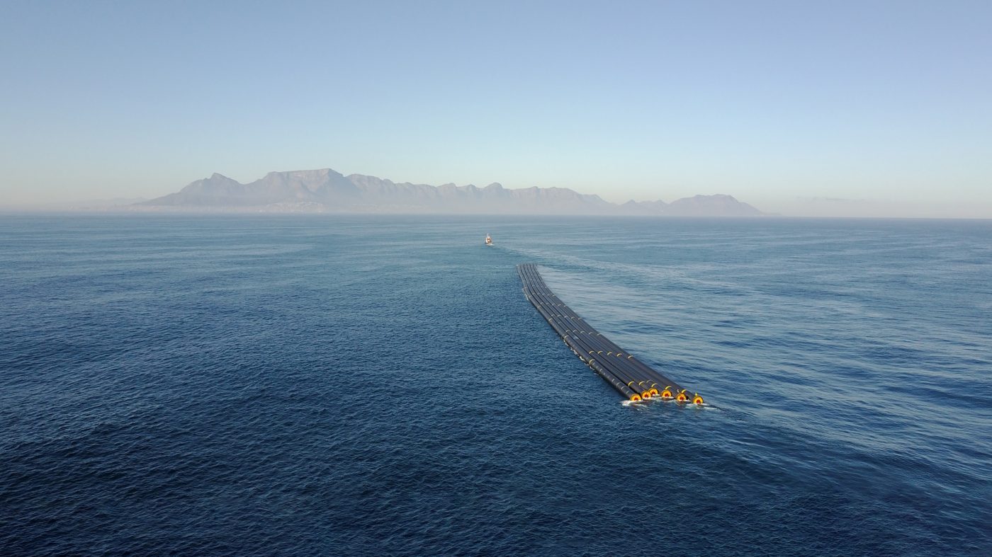 Ship towing LLLD HDPE Pipes