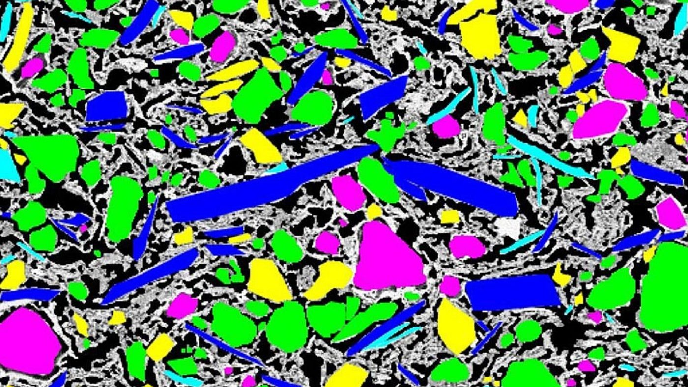 Image of an electron microscope shows the individual components of a brick